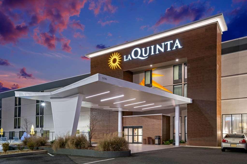 La Quinta By Wyndham Columbus Ms Hotell Eksteriør bilde